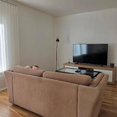 Bergsbu Apartman Senja